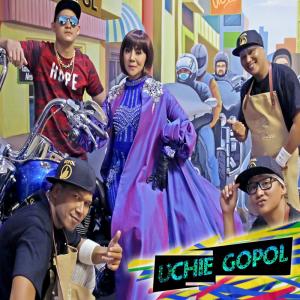 收听Uchie Gopol的Goyang Jempol歌词歌曲