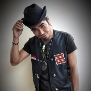 ดาวน์โหลดและฟังเพลง Seda Perasak พร้อมเนื้อเพลงจาก Gading Aikmel