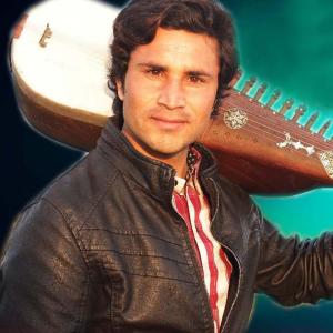 Dengarkan lagu Rabab Pashto Music 2018 nyanyian Sajjad Fiza dengan lirik