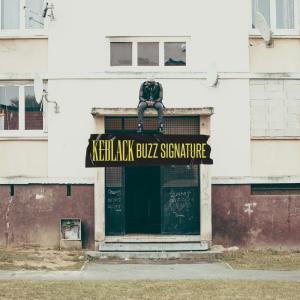 Dengarkan lagu Buzz signature nyanyian KeBlack dengan lirik