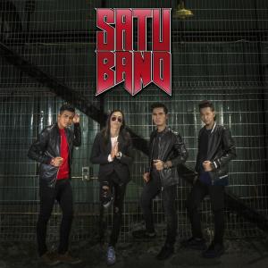 Dengarkan Sarena Nur Raina lagu dari SatuBand dengan lirik