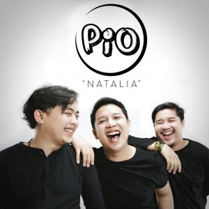 Dengarkan Natalia lagu dari Pio dengan lirik