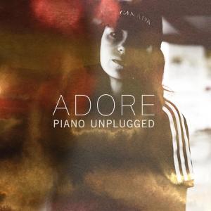 收聽Amy Shark的Adore (Piano Unplugged)歌詞歌曲