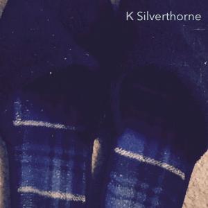 Dengarkan lagu Quiet Nights nyanyian Kevin Silverthrone dengan lirik
