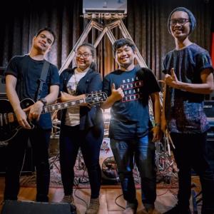 Listen to Percuma song with lyrics from D. Ring