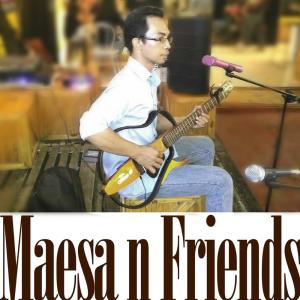Dengarkan AKNK Aku,Kau Dan Kenangan lagu dari Maesa N' Friends dengan lirik