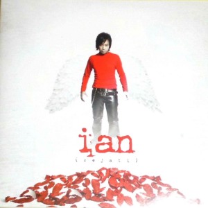 Listen to Segenap Cinta song with lyrics from Ian
