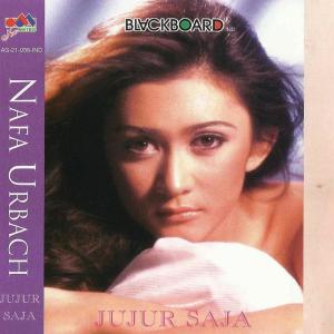 Dengarkan Niat Suci lagu dari Nafa Urbach dengan lirik