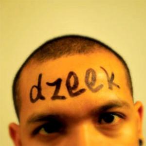 Dengarkan Tripolar lagu dari Dzeek dengan lirik