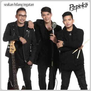 Dengarkan lagu Seakan Hilang Ingatan nyanyian Papinka dengan lirik