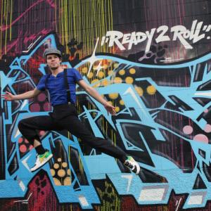 ดาวน์โหลดและฟังเพลง Miracle พร้อมเนื้อเพลงจาก Josh Leys