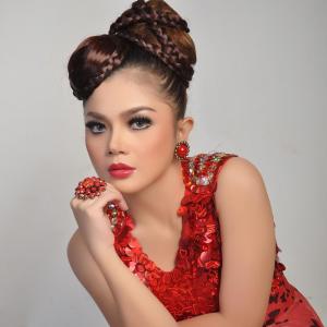 Dengarkan Raiso lagu dari Seruni Bahar dengan lirik