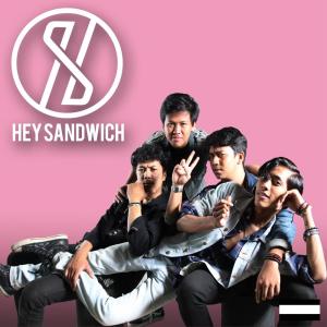 ดาวน์โหลดและฟังเพลง Sahabat พร้อมเนื้อเพลงจาก Hey Sandwich