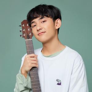 First Anuwat ดาวน์โหลดและฟังเพลงฮิตจาก First Anuwat