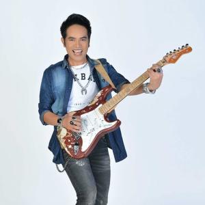 จ่าส่ง ร็อคออนซอน ดาวน์โหลดและฟังเพลงฮิตจาก จ่าส่ง ร็อคออนซอน
