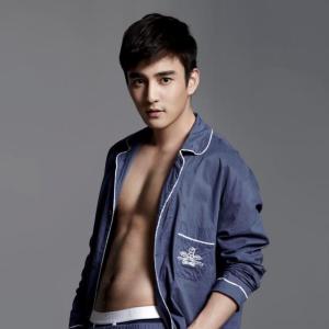 ธันวา สุริยจักร ดาวน์โหลดและฟังเพลงฮิตจาก ธันวา สุริยจักร