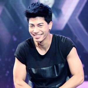 เต้ ธีระ ดาวน์โหลดและฟังเพลงฮิตจาก เต้ ธีระ