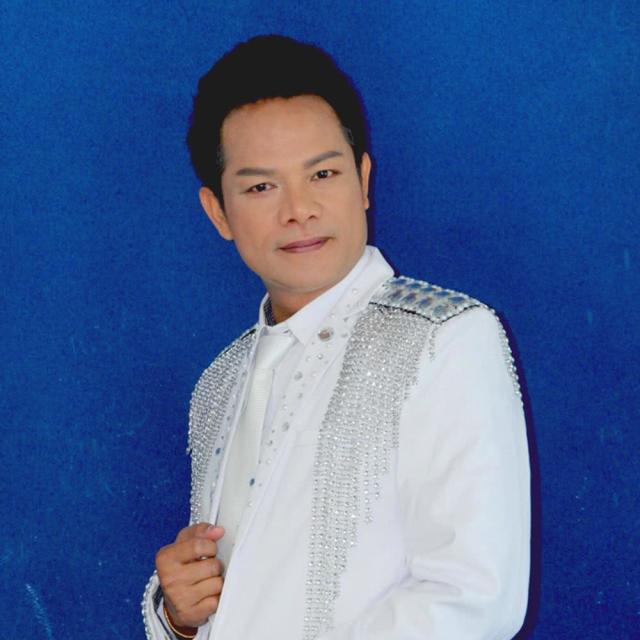 เอกราช สุวรรณภูมิ