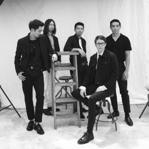 The Ghost Cat ดาวน์โหลดและฟังเพลงฮิตจาก The Ghost Cat