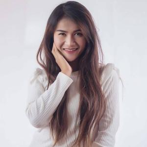 มีมี่ พิมลพร เสียงใส ดาวน์โหลดและฟังเพลงฮิตจาก มีมี่ พิมลพร เสียงใส