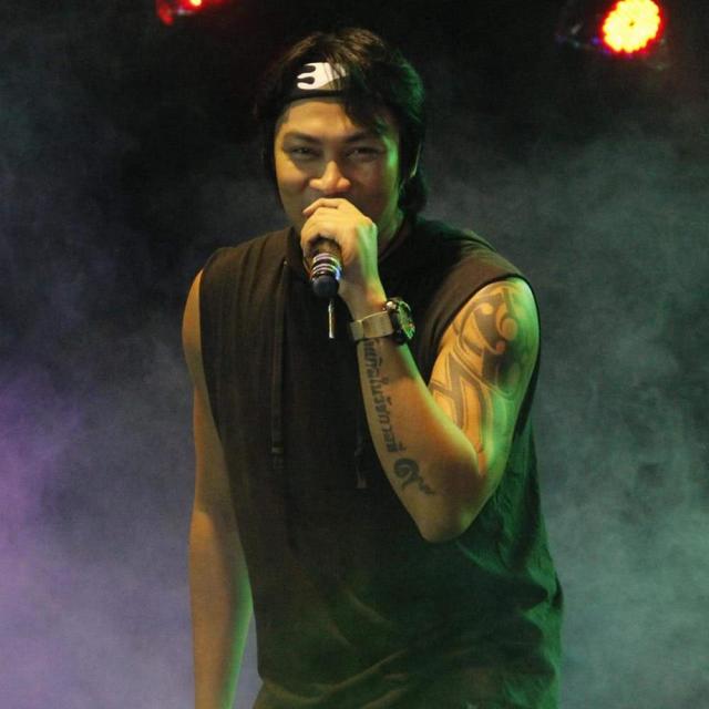 ไนท์ บ้านนาเรคคอร์ด