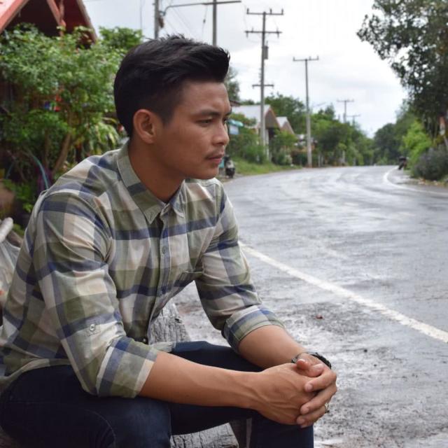 โอ๊ต สุธารมย์