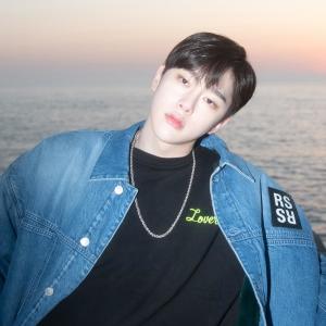 VIINI ดาวน์โหลดและฟังเพลงฮิตจาก VIINI