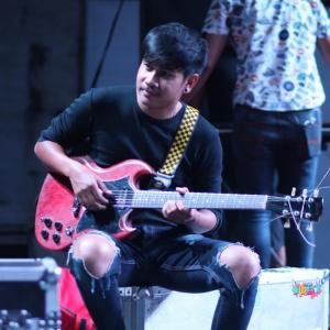 มิน เฉาก๊วย ดาวน์โหลดและฟังเพลงฮิตจาก มิน เฉาก๊วย