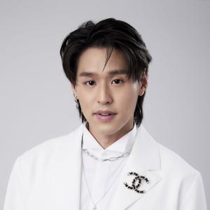 Billkin ดาวน์โหลดและฟังเพลงฮิตจาก Billkin