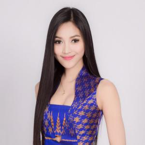 อ๋อมแอ๋ม ละมัยแสงทอง