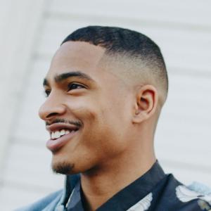 Arin Ray ดาวน์โหลดและฟังเพลงฮิตจาก Arin Ray