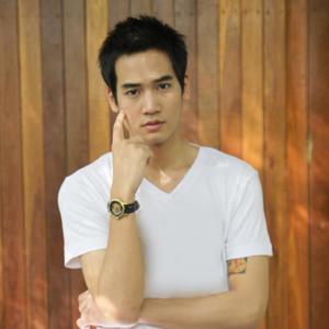 ต่อ ธนัย ดาวน์โหลดและฟังเพลงฮิตจาก ต่อ ธนัย