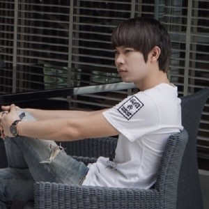 Ra Watchara ดาวน์โหลดและฟังเพลงฮิตจาก Ra Watchara