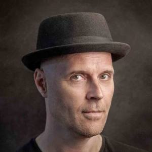 Martin Fondse ดาวน์โหลดและฟังเพลงฮิตจาก Martin Fondse