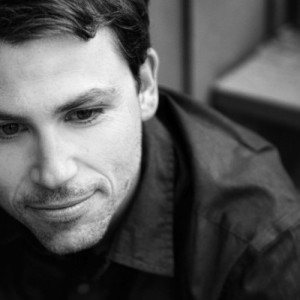 Joey Newman ดาวน์โหลดและฟังเพลงฮิตจาก Joey Newman