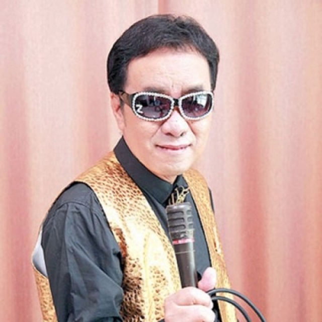 ถลา เสนานิคม