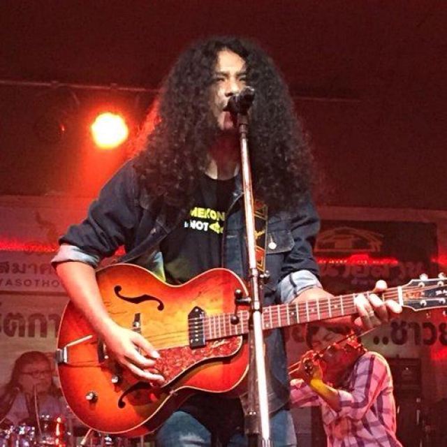 คม คำแพง