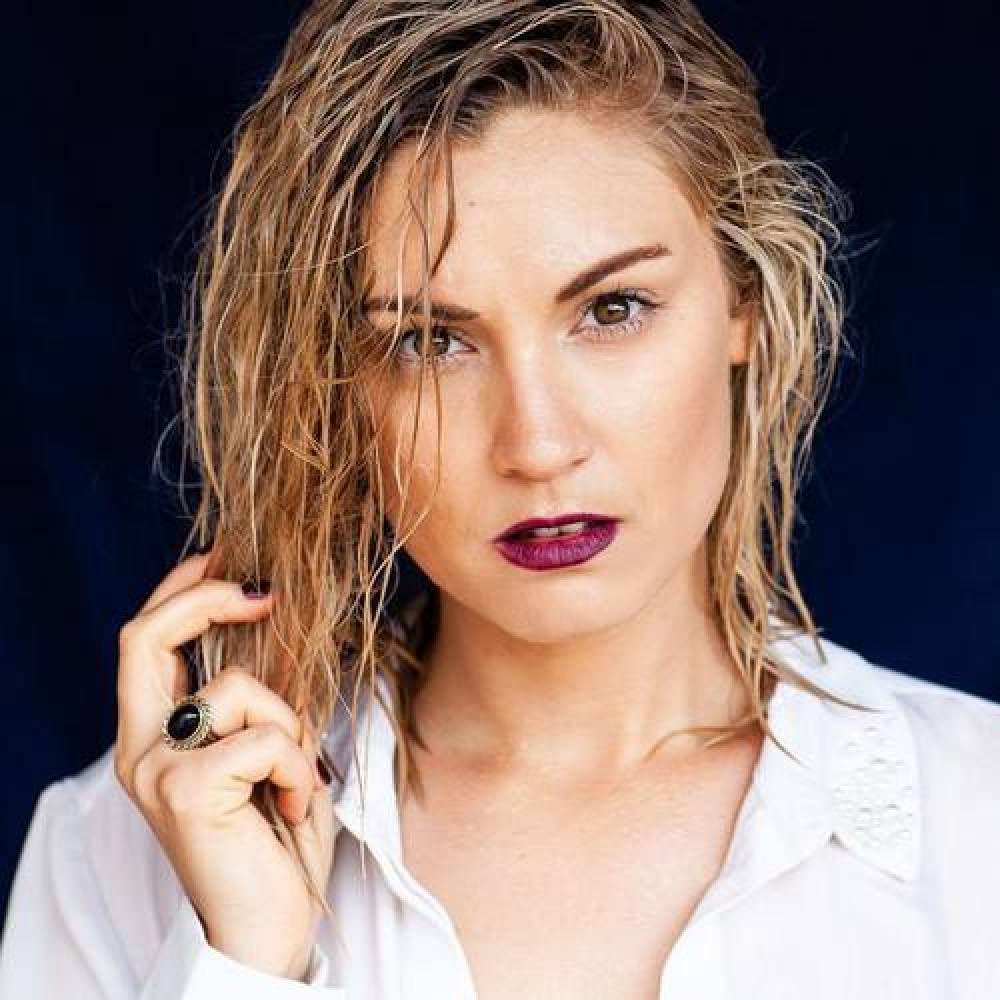 Laura Louise