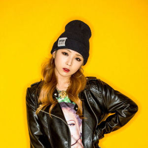 솔 ดาวน์โหลดและฟังเพลงฮิตจาก 솔