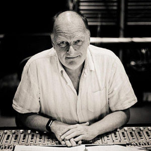 Guy Michelmore ดาวน์โหลดและฟังเพลงฮิตจาก Guy Michelmore