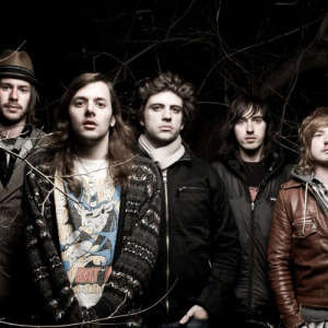 Closure In Moscow ดาวน์โหลดและฟังเพลงฮิตจาก Closure In Moscow