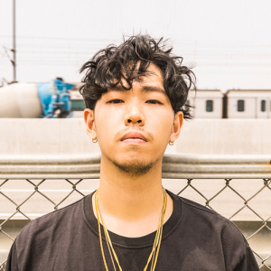 DMEANOR ดาวน์โหลดและฟังเพลงฮิตจาก DMEANOR