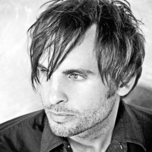 Erick Baker ดาวน์โหลดและฟังเพลงฮิตจาก Erick Baker