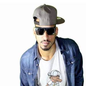 Liandro Levi ดาวน์โหลดและฟังเพลงฮิตจาก Liandro Levi