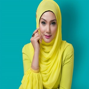 Erra Fazira ดาวน์โหลดและฟังเพลงฮิตจาก Erra Fazira