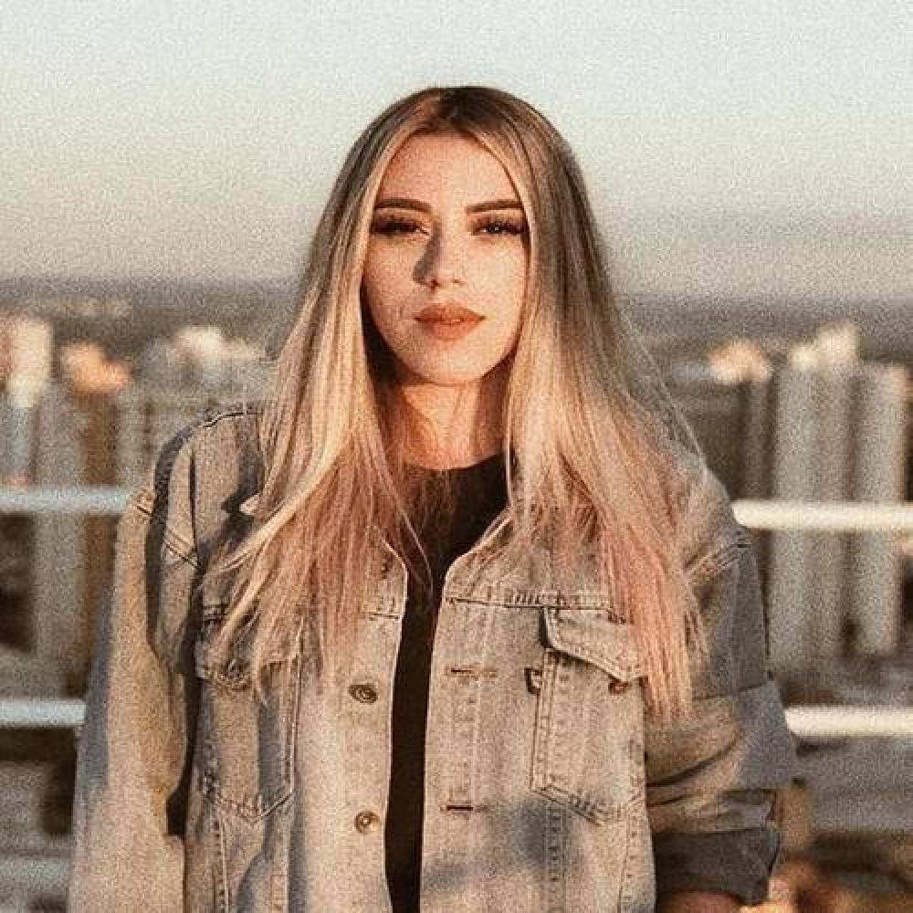 Julliany Souza