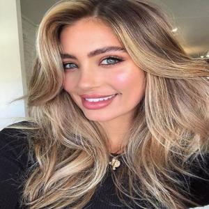 Belle Lucia ดาวน์โหลดและฟังเพลงฮิตจาก Belle Lucia