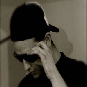 Lukas Freudenberger ดาวน์โหลดและฟังเพลงฮิตจาก Lukas Freudenberger