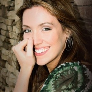Amber Rhodes ดาวน์โหลดและฟังเพลงฮิตจาก Amber Rhodes