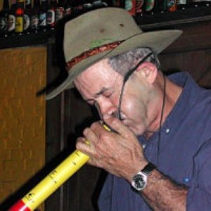 Charlie McMahon ดาวน์โหลดและฟังเพลงฮิตจาก Charlie McMahon